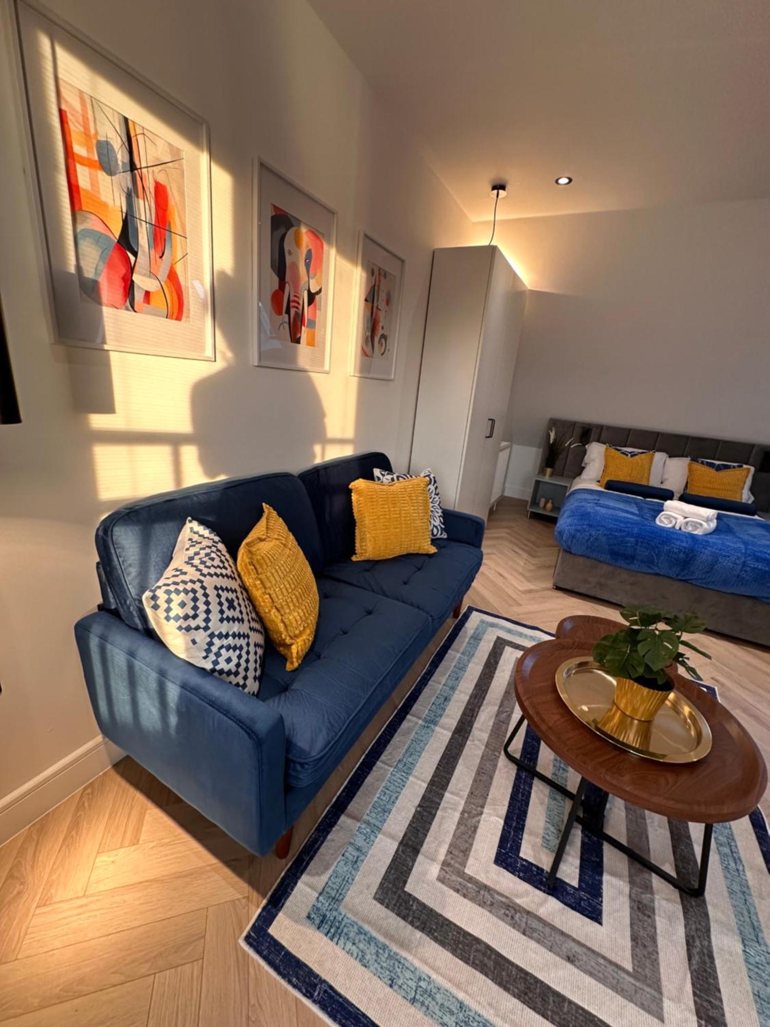 R5 - Luxury Private Ensuite Self-Contained Room - Newly Renovated Halesowen Ngoại thất bức ảnh